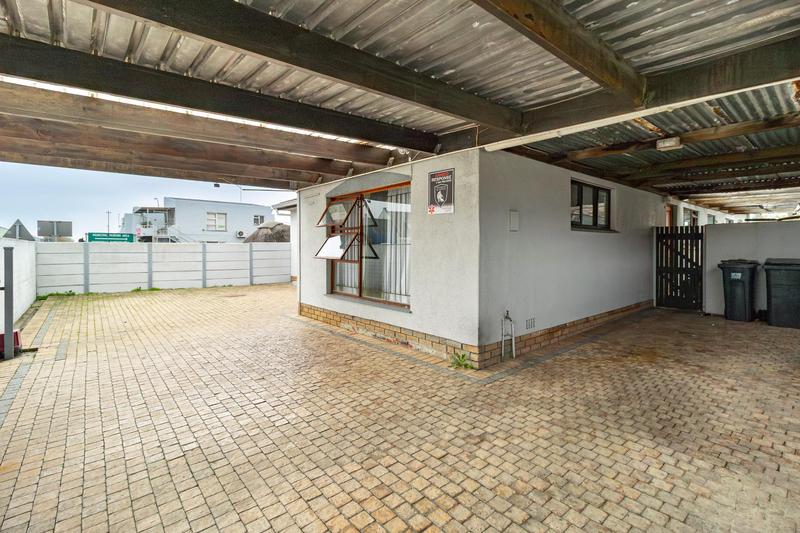 4 Bedroom Property for Sale in Windsor Park Western Cape